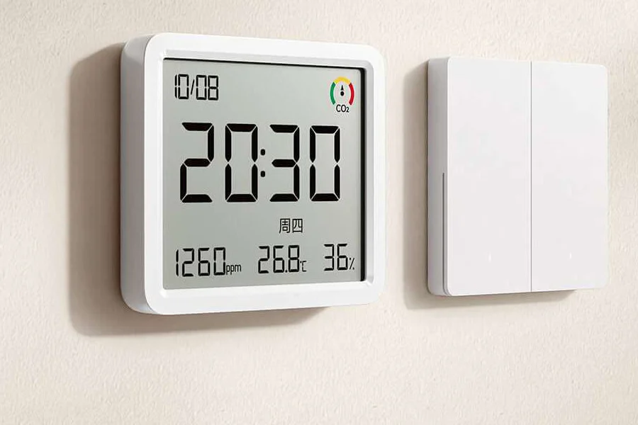 سنسور CO2 شیائومی Mijia Monitor 3 Pro با سنجش دما و رطوبت معرفی شد نمایشگر 3.6 اینچی سنسور دما و رطوبت شیائومی